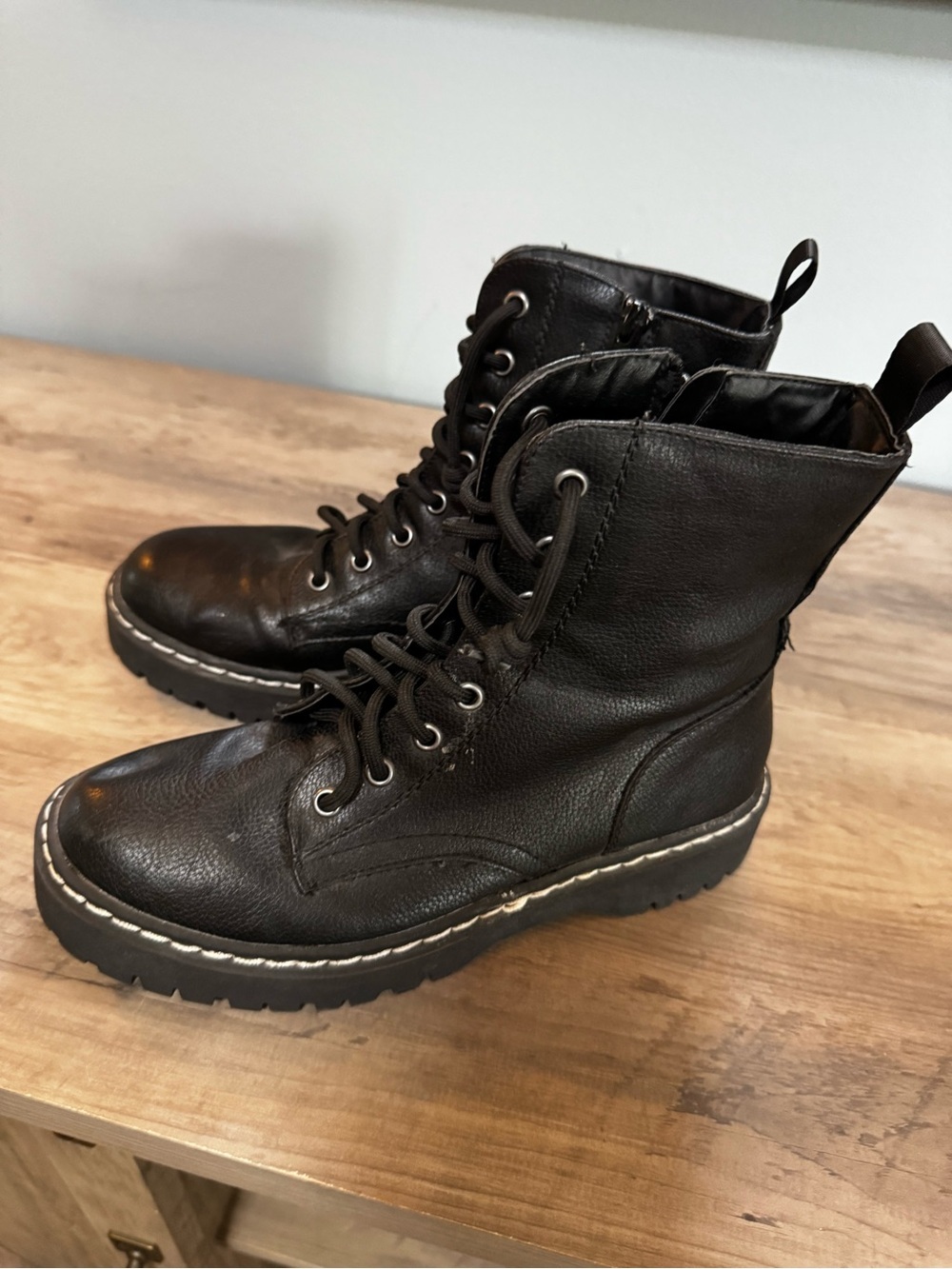 Sincerely Jules Black Lace Combat Boot - Picture 3 of 7